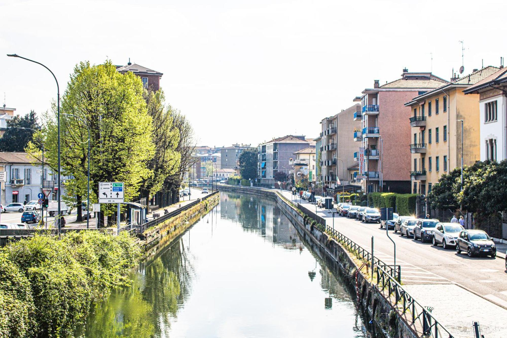 Along The Canal Smart Flat Naviglio - 4 People Corsico Buitenkant foto